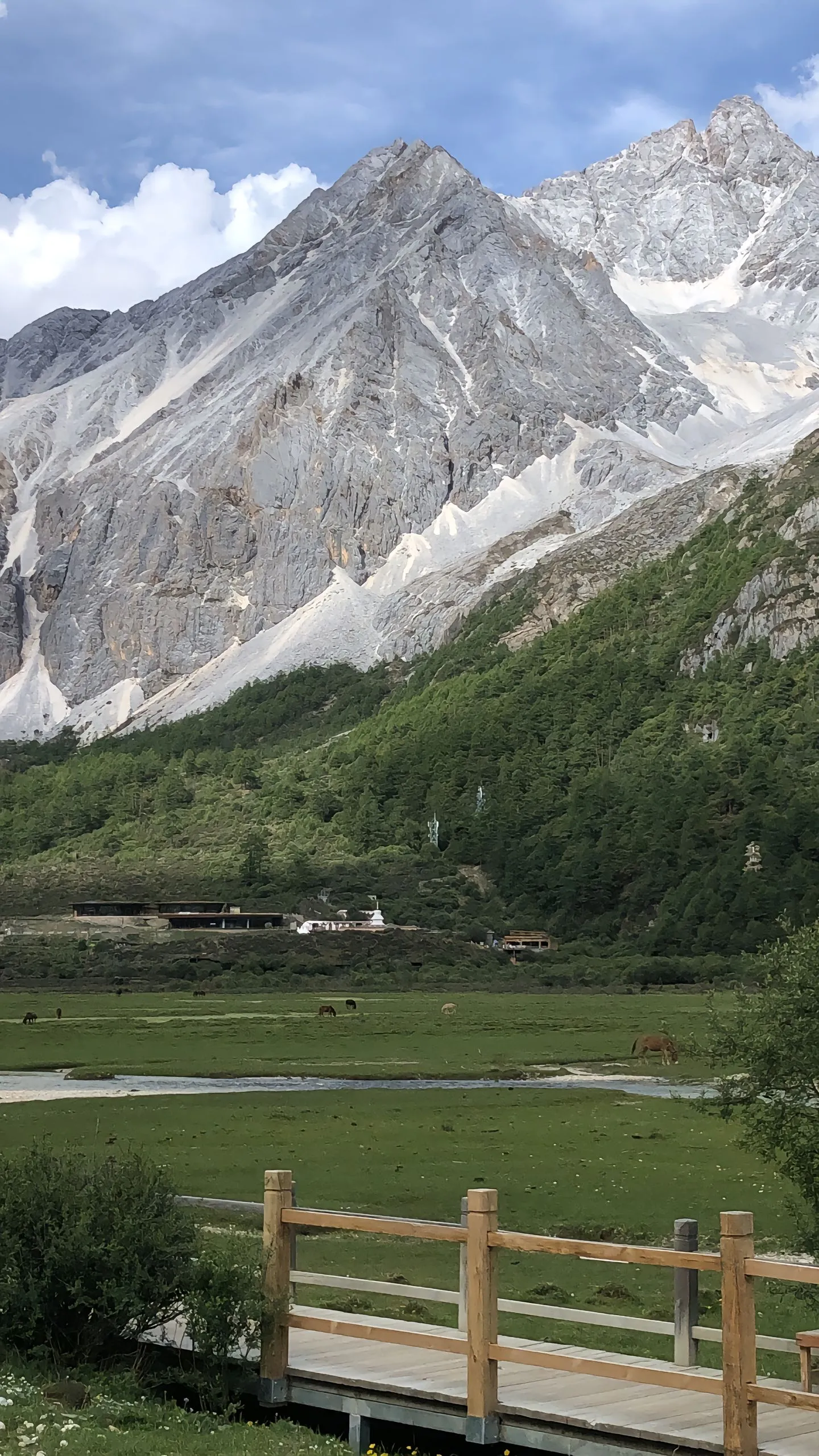 甘孜稻城亚丁景区（川西美景）-青争开放社区